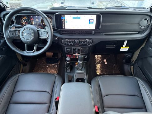 New 2025 Jeep Wrangler Unlimited Rubicon 392 image 13
