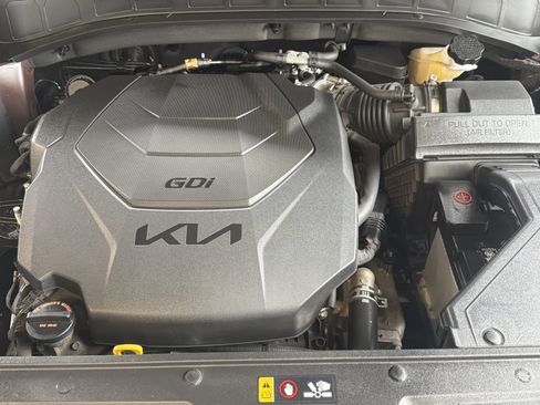 Used 2022 Kia Telluride LX FWD image 17