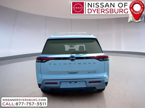 Used 2025 Nissan Pathfinder SL w/ Cargo Package AWD/4WD image 4