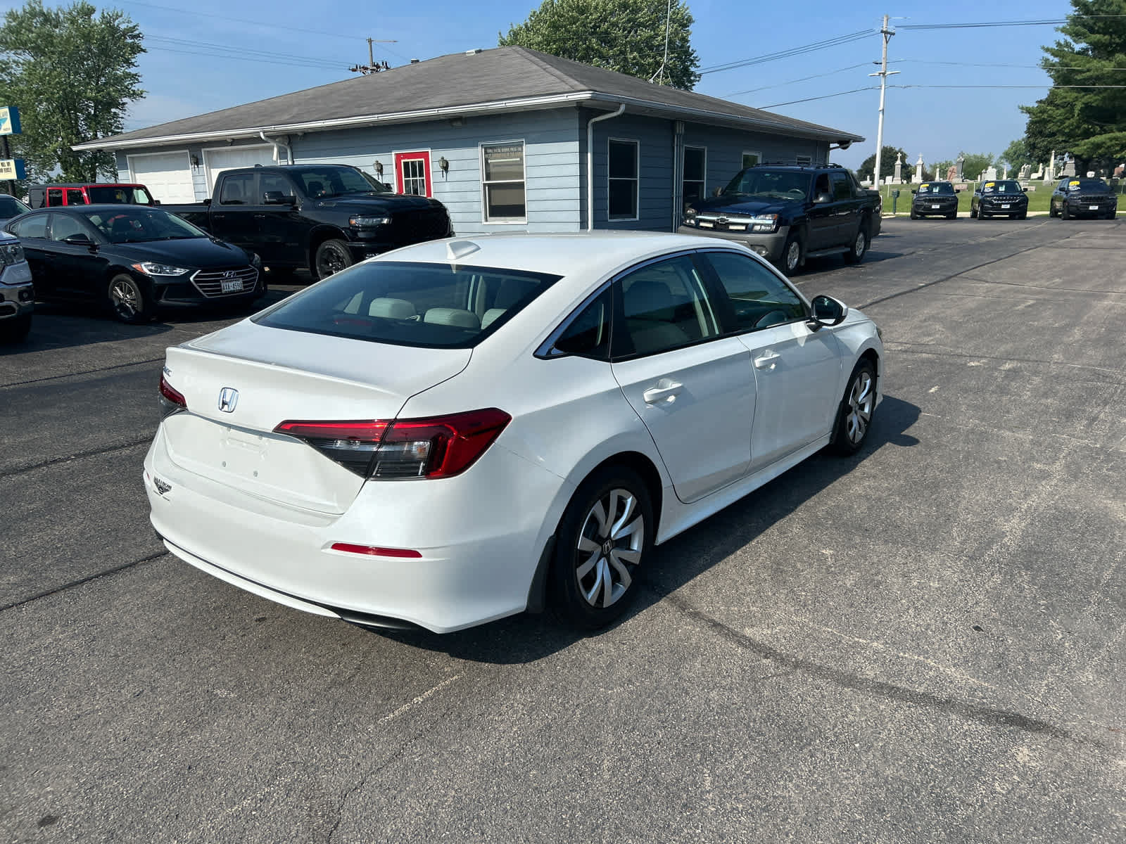 Used 2023 Honda Civic LX image 3