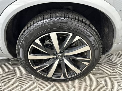 Used 2025 Volvo XC90 B5 Core w/ Protection Package AWD/4WD image 24