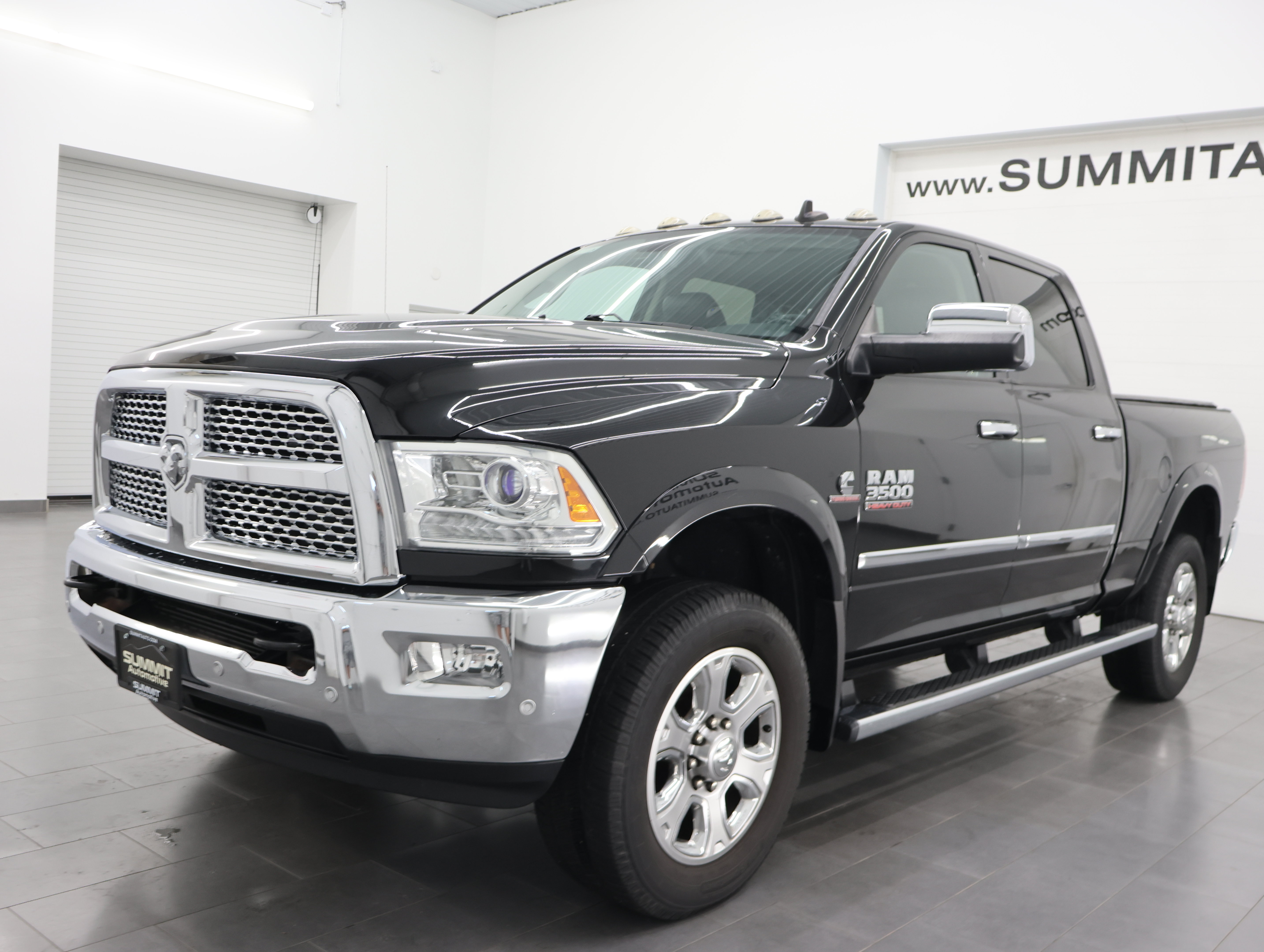 Used 2016 RAM 3500 Laramie AWD/4WD image 7
