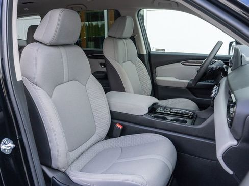 Used 2023 Honda Pilot LX image 19