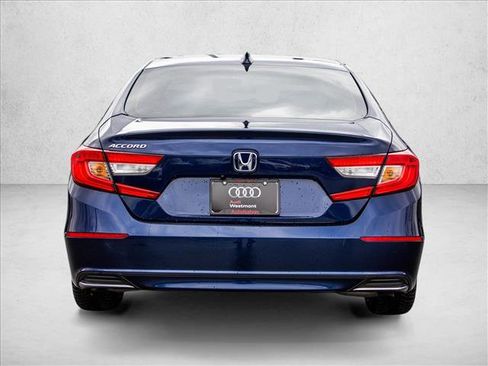 Used 2018 Honda Accord EX image 6