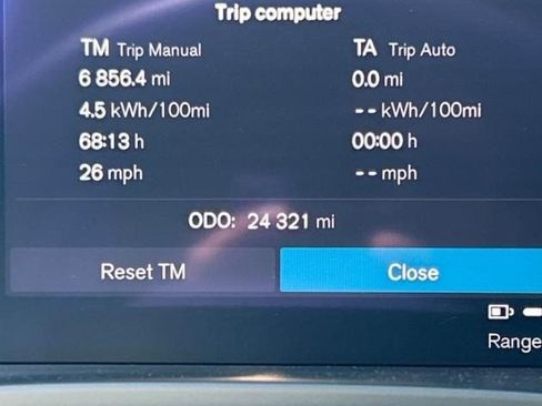 Used 2023 Volvo XC40 Recharge Ultimate AWD/4WD image 3