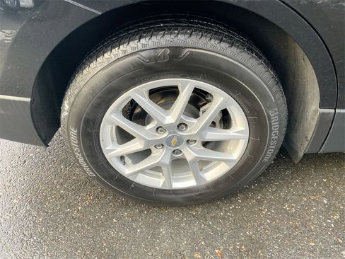 Used 2023 Chevrolet Equinox LT image 31