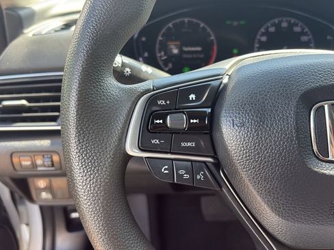 Used 2019 Honda Accord LX image 18