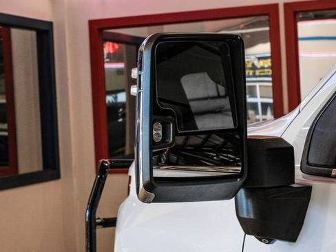 Used 2022 Chevrolet Silverado 3500 High Country w/ Technology Package image 37