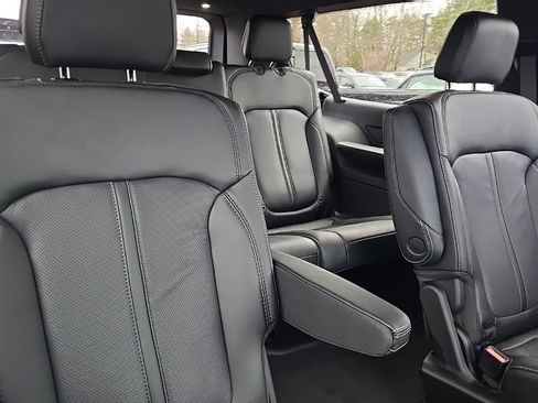 New 2026 Jeep Grand Wagoneer L Limited image 10