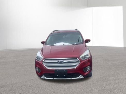 Used 2019 Ford Escape Titanium image 10