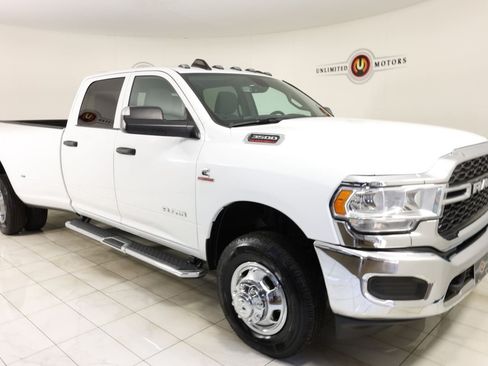 Used 2022 RAM 3500 Tradesman AWD/4WD image 34