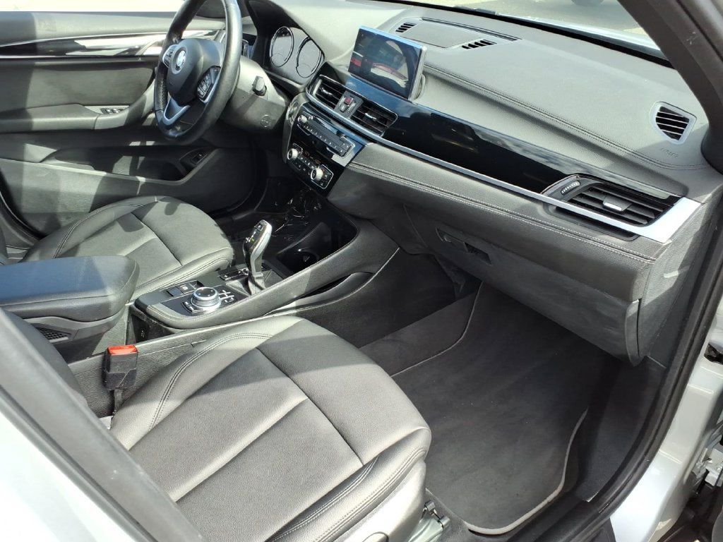 Used 2021 BMW X1 xDrive28i w/ Convenience Package AWD/4WD image 12