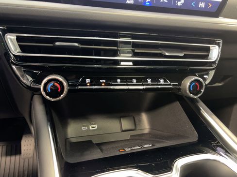 New 2026 Chevrolet Traverse LT w/ Sun and Wheel Package image 26