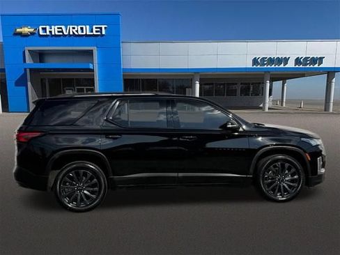Certified 2023 Chevrolet Traverse RS FWD image 4