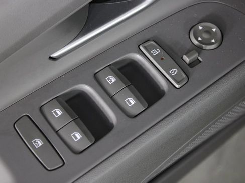 Certified 2024 Hyundai Elantra SEL FWD image 21