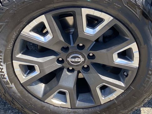 Used 2023 Nissan Titan Platinum Reserve w/ Moonroof Package AWD/4WD image 32