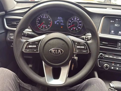 Used 2019 Kia Optima LX image 10