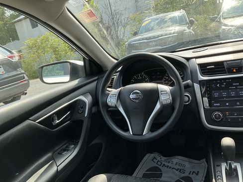 Used 2016 Nissan Altima 2.5 S w/ Power Driver Seat Package FWD image 14