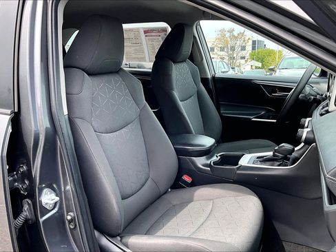 Used 2024 Toyota RAV4 XLE image 7