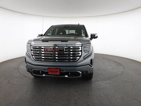 Certified 2025 GMC Sierra 1500 Denali RWD image 4