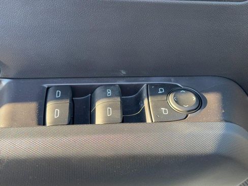 New 2025 Chevrolet Colorado LT w/ LT Convenience Package image 38