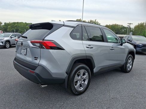 New 2025 Toyota RAV4 XLE image 5