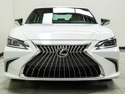 Used 2022 Lexus ES 350 w/ Accessory Package FWD image 6