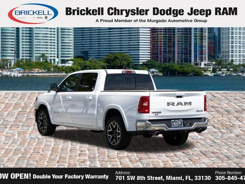 Used 2025 RAM 1500 Laramie AWD/4WD image 7