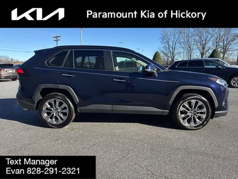 Used 2019 Toyota RAV4 Limited image 8