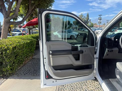 Used 2017 Ford F150 XL w/ Equipment Group 101A Mid RWD image 9