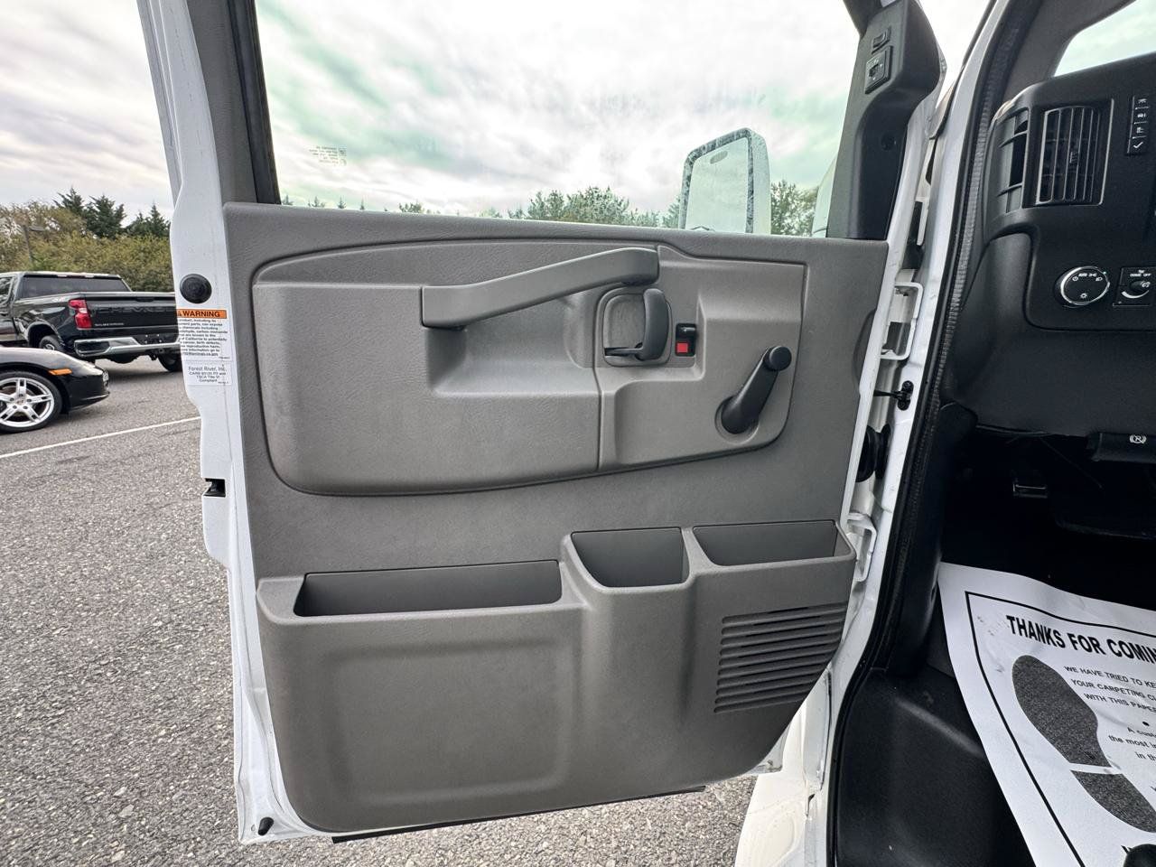 Used 2020 Chevrolet Express 3500 w/ Shuttle Bus Package RWD image 10