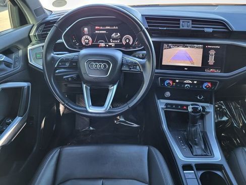Used 2020 Audi Q3 2.0T Premium Plus w/ Premium Plus Package image 17