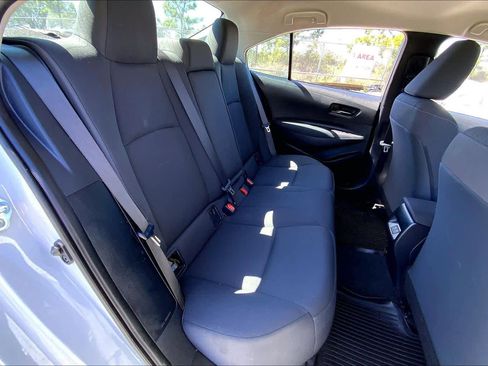 Used 2023 Toyota Corolla LE image 19