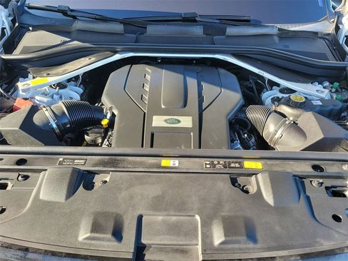 Used 2023 Land Rover Range Rover SE image 30