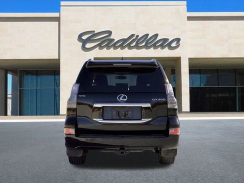 Used 2014 Lexus GX 460 image 4