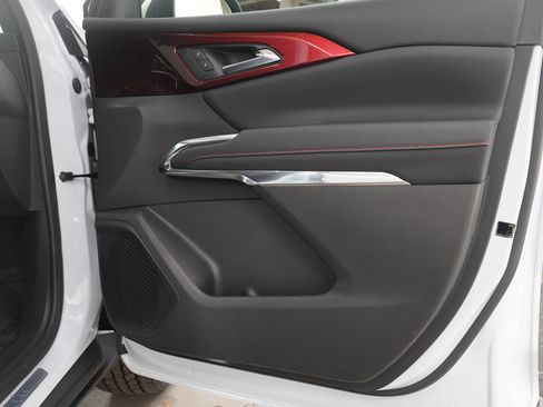 Used 2026 Chevrolet Traverse Z71 w/ Driver Confidence Package image 9