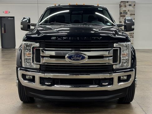 Used 2019 Ford F450 XLT w/ XLT Premium Package AWD/4WD image 2