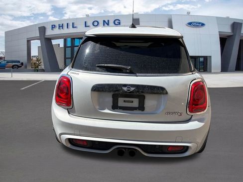 Used 2017 MINI Cooper S FWD image 4