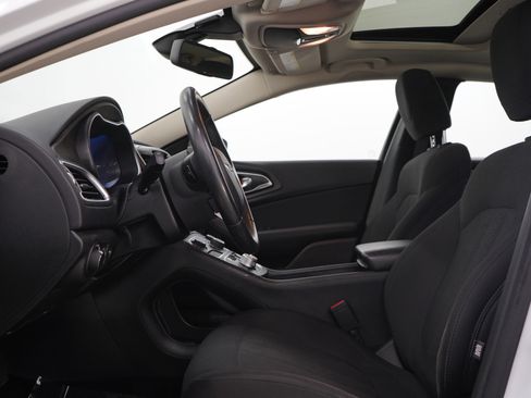 Used 2016 Chrysler 200 Limited w/ Anniversary Edition FWD image 19
