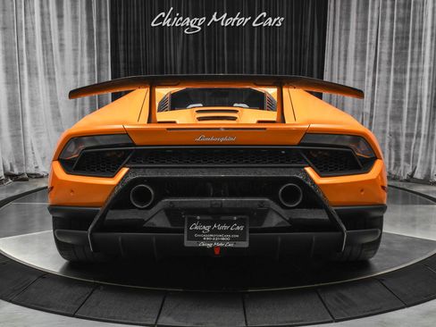 Used 2018 Lamborghini Huracan Performante image 4