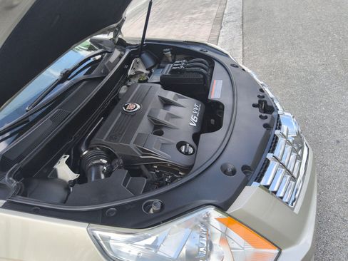 Used 2013 Cadillac SRX Luxury FWD image 43