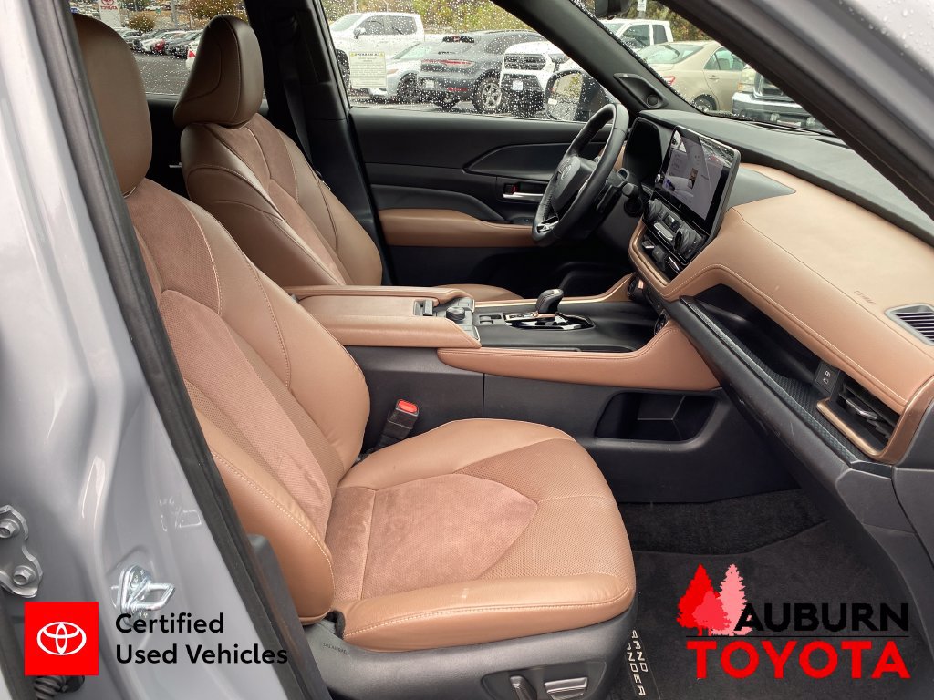 Certified 2025 Toyota Grand Highlander AWD Hybrid image 23