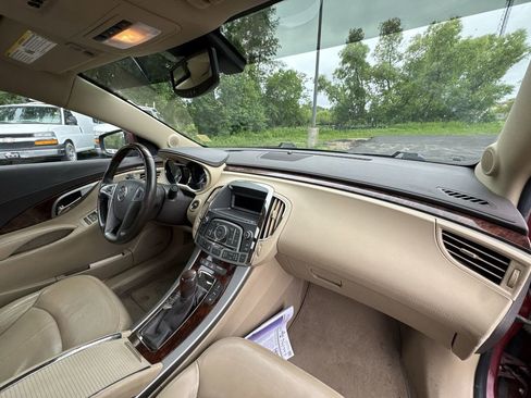 Used 2010 Buick LaCrosse CXS FWD image 29