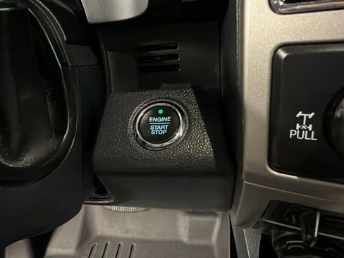 Used 2022 Ford F250 Lariat w/ Black Appearance Package AWD/4WD image 20
