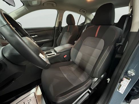 Used 2025 Nissan Sentra SR image 15