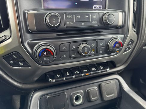 Used 2018 Chevrolet Silverado 1500 LTZ Z71 w/ LTZ Plus Package image 35