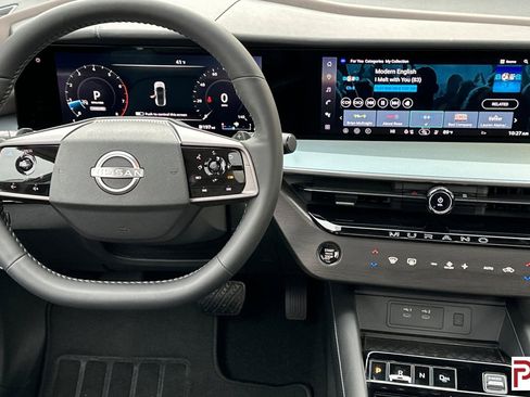 Used 2025 Nissan Murano Platinum image 18
