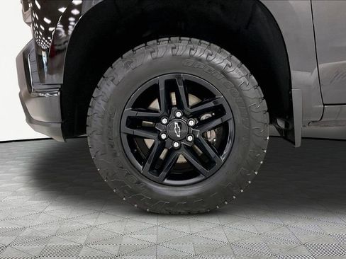 Used 2019 Chevrolet Silverado 1500 LT Trail Boss AWD/4WD image 26