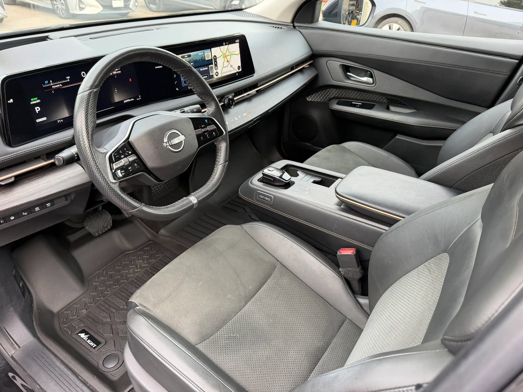 Used 2023 Nissan Ariya FWD image 13
