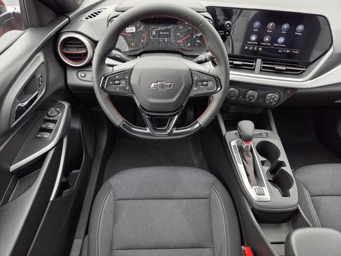New 2026 Chevrolet Trax RS FWD image 9